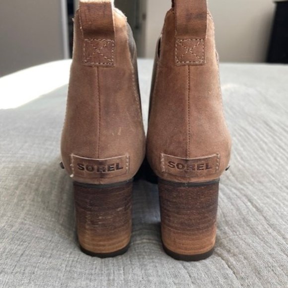 SOREL Boots - Picture 3 of 6